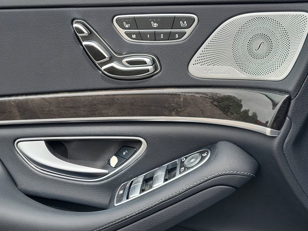 Used 2015 Mercedes-Benz S 550 4MATIC Sedan image 22