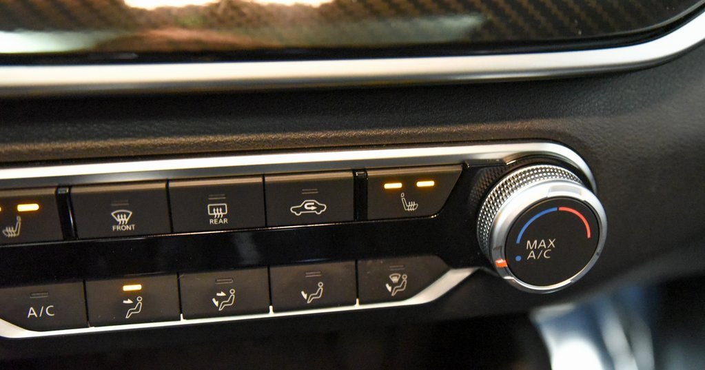 Used 2023 Nissan Altima 2.5 SR w/ SR Premium Package image 19