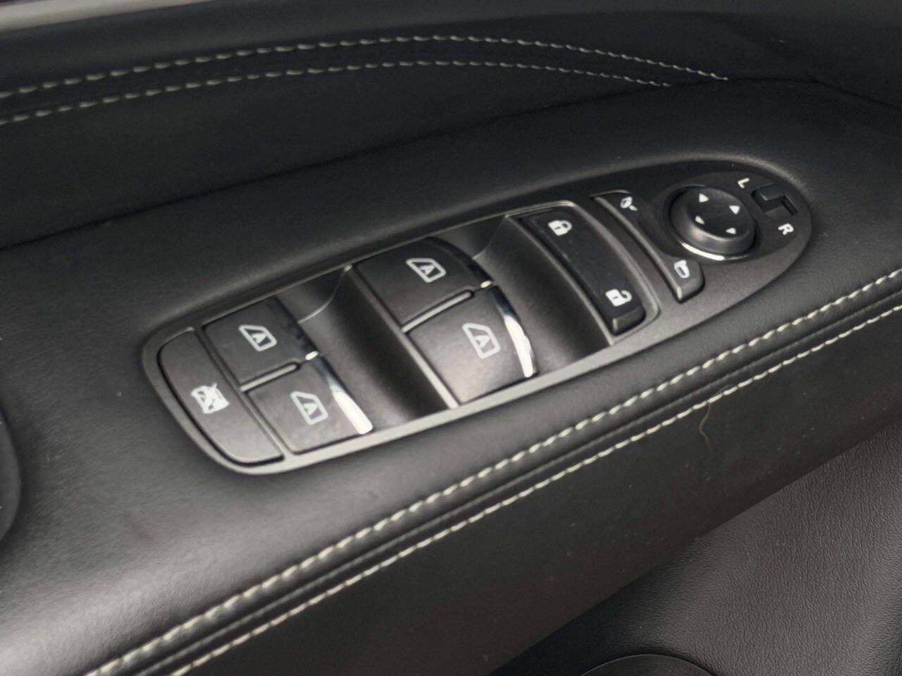 Used 2020 INFINITI QX60 Luxe w/ Essential Package AWD/4WD image 17
