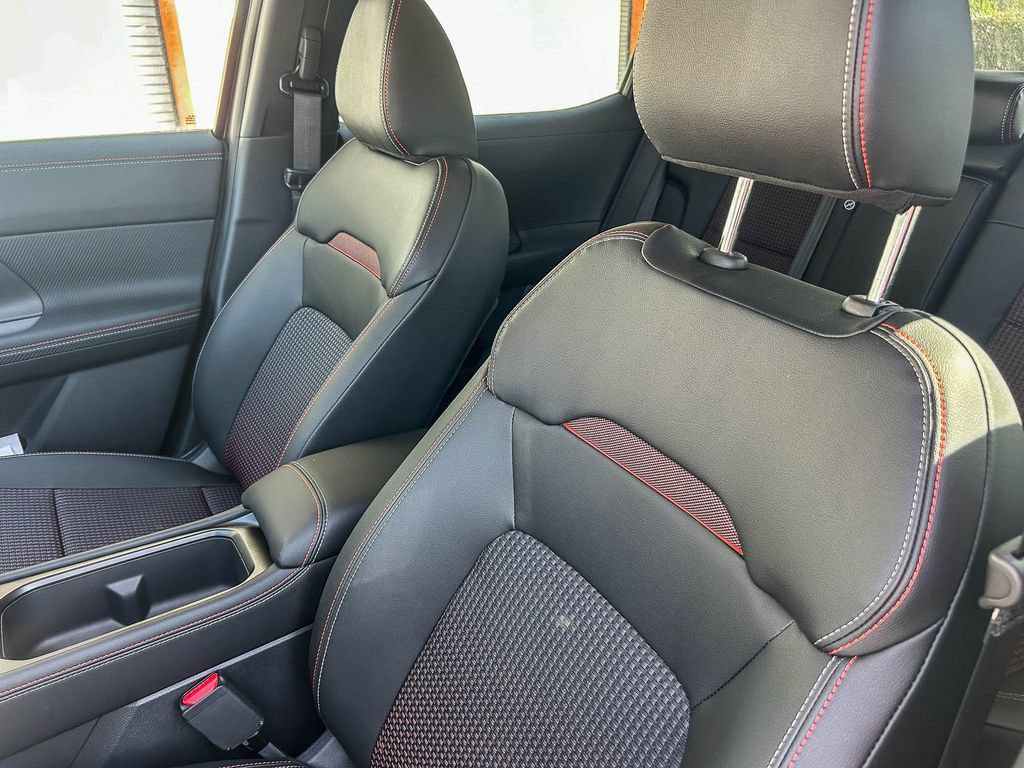 New 2026 Nissan Kicks SR FWD image 26