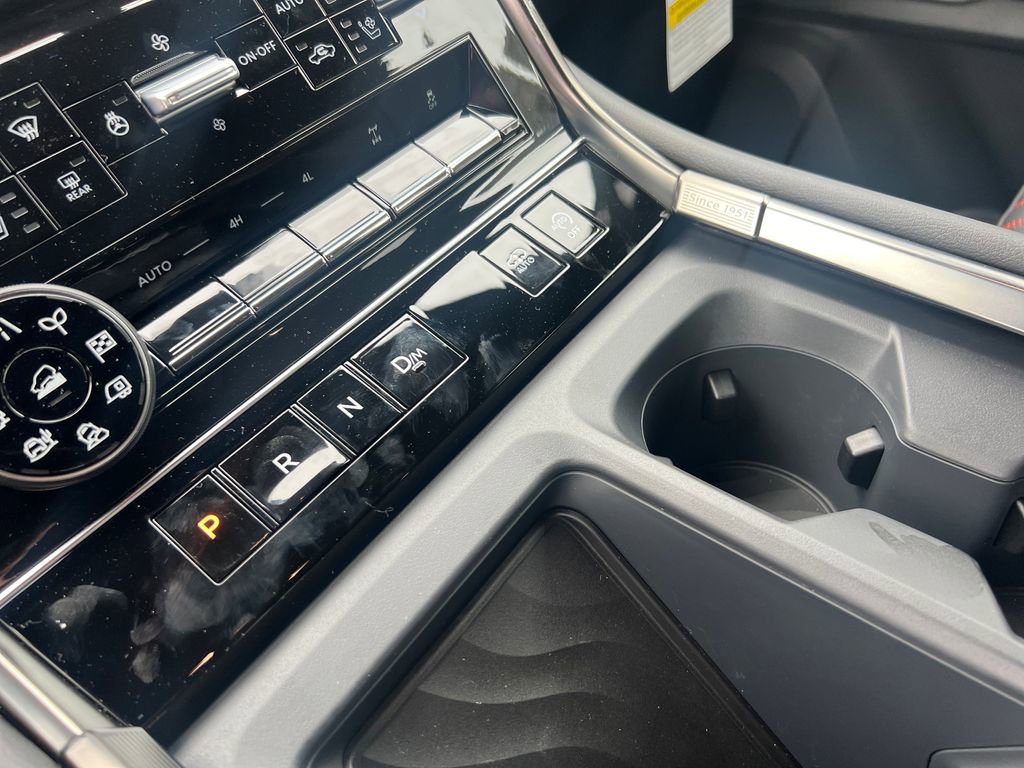 New 2025 Nissan Armada PRO-4X w/ Pro-4X Premium Package image 25