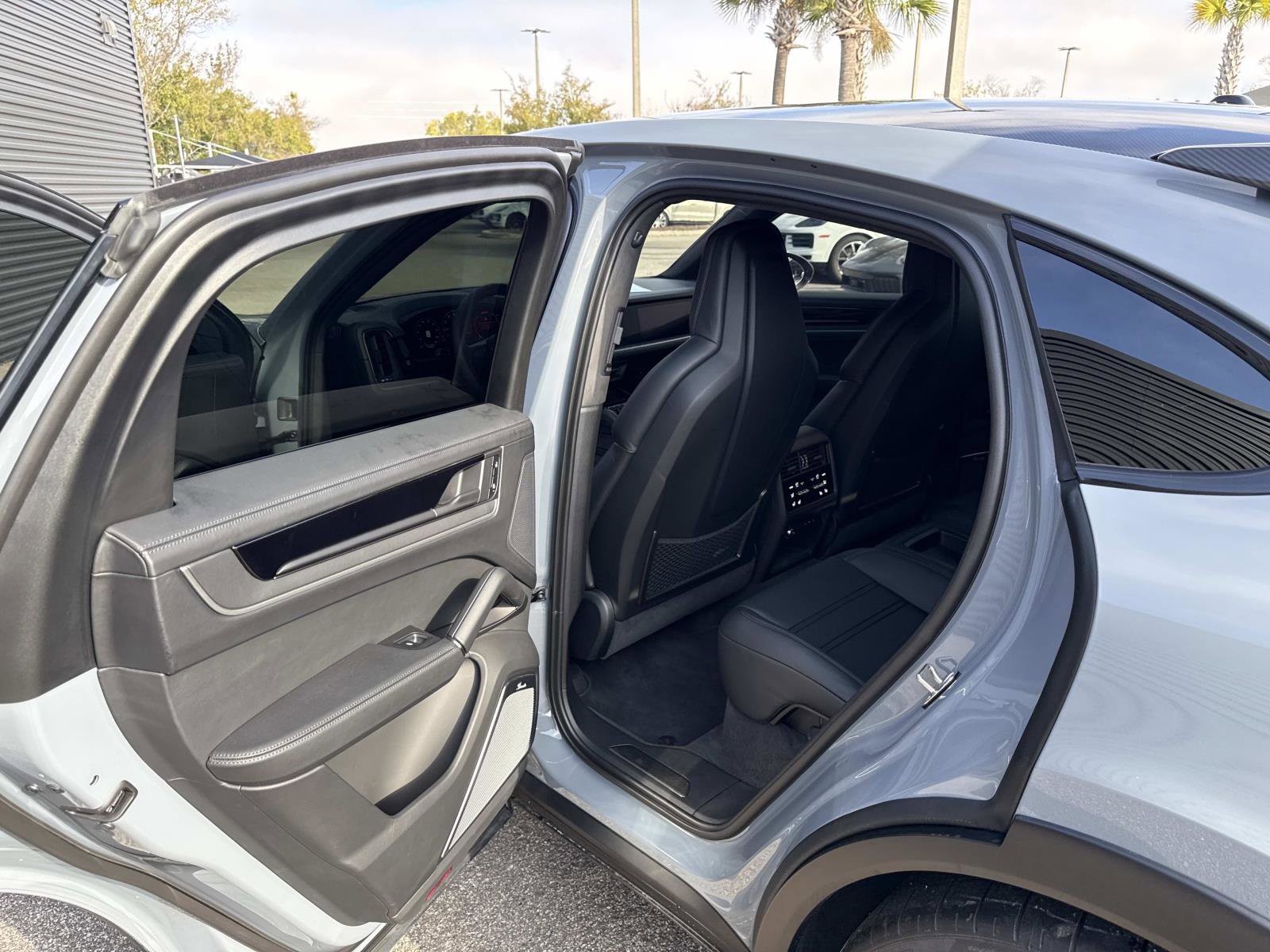 Used 2025 Porsche Cayenne Turbo GT image 15