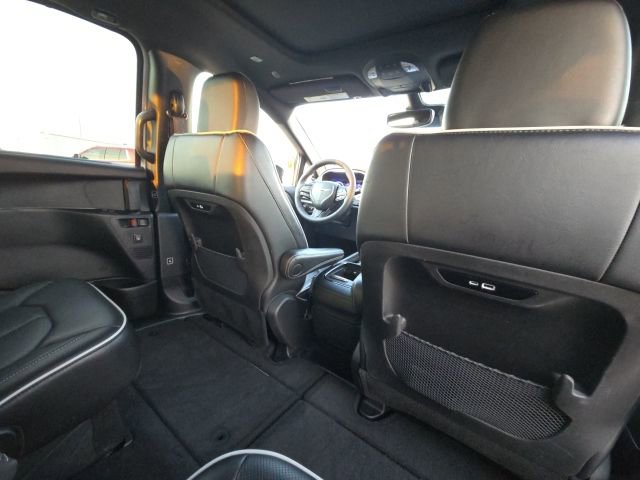 Used 2025 Chrysler Pacifica Limited FWD image 17