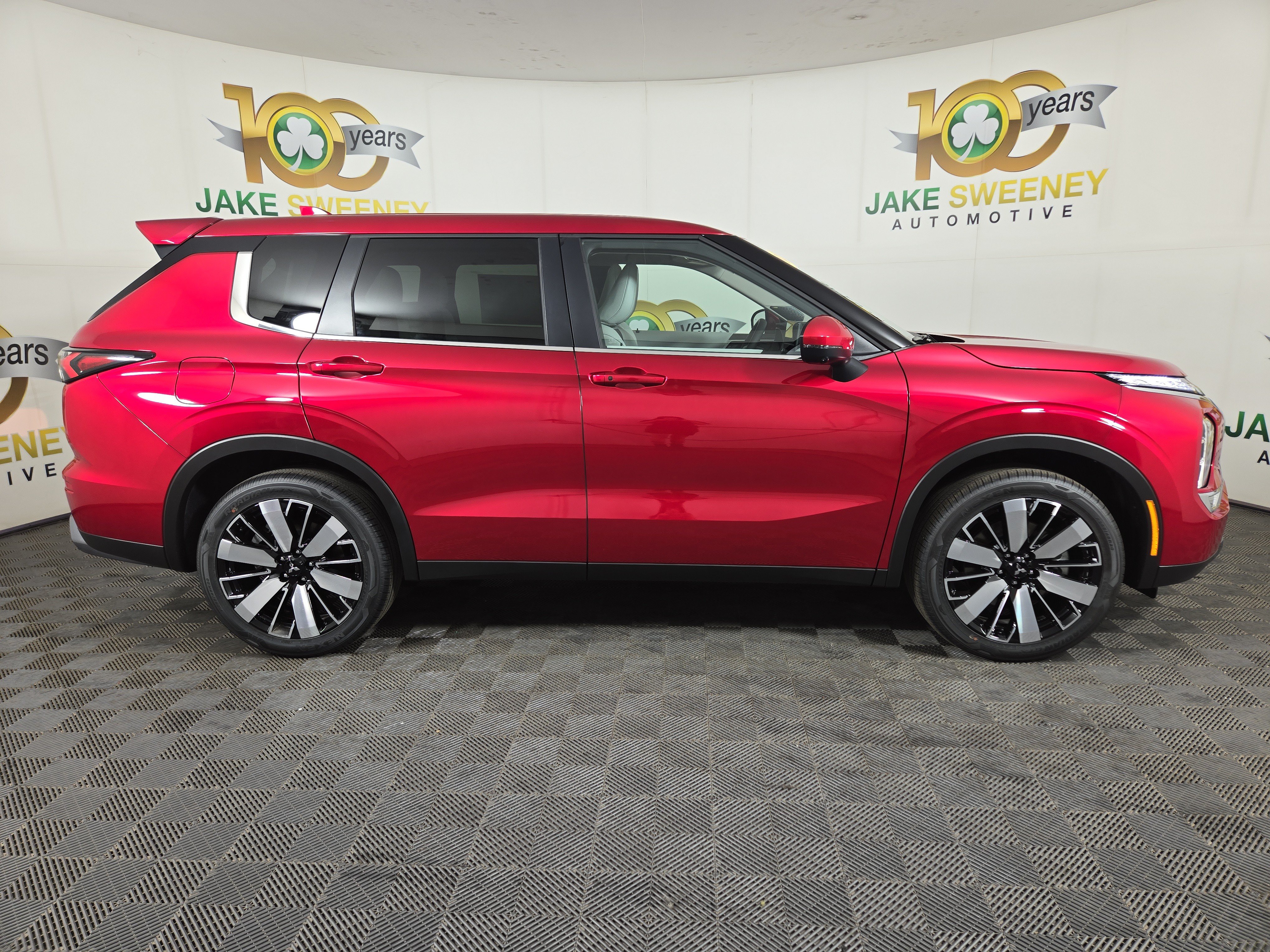 New 2026 Mitsubishi Outlander SE FWD image 8