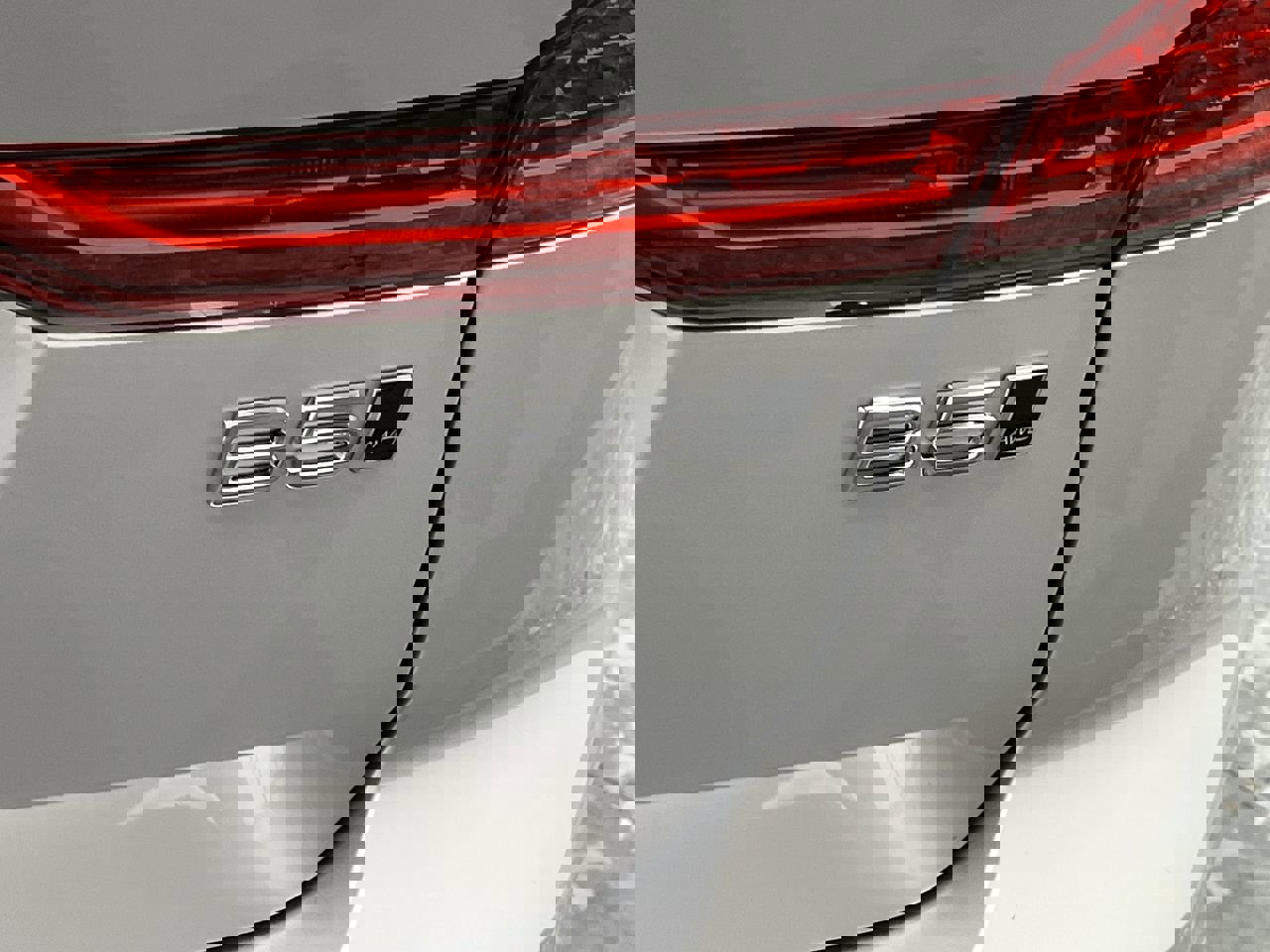 Used 2024 Volvo XC60 B5 Plus image 30