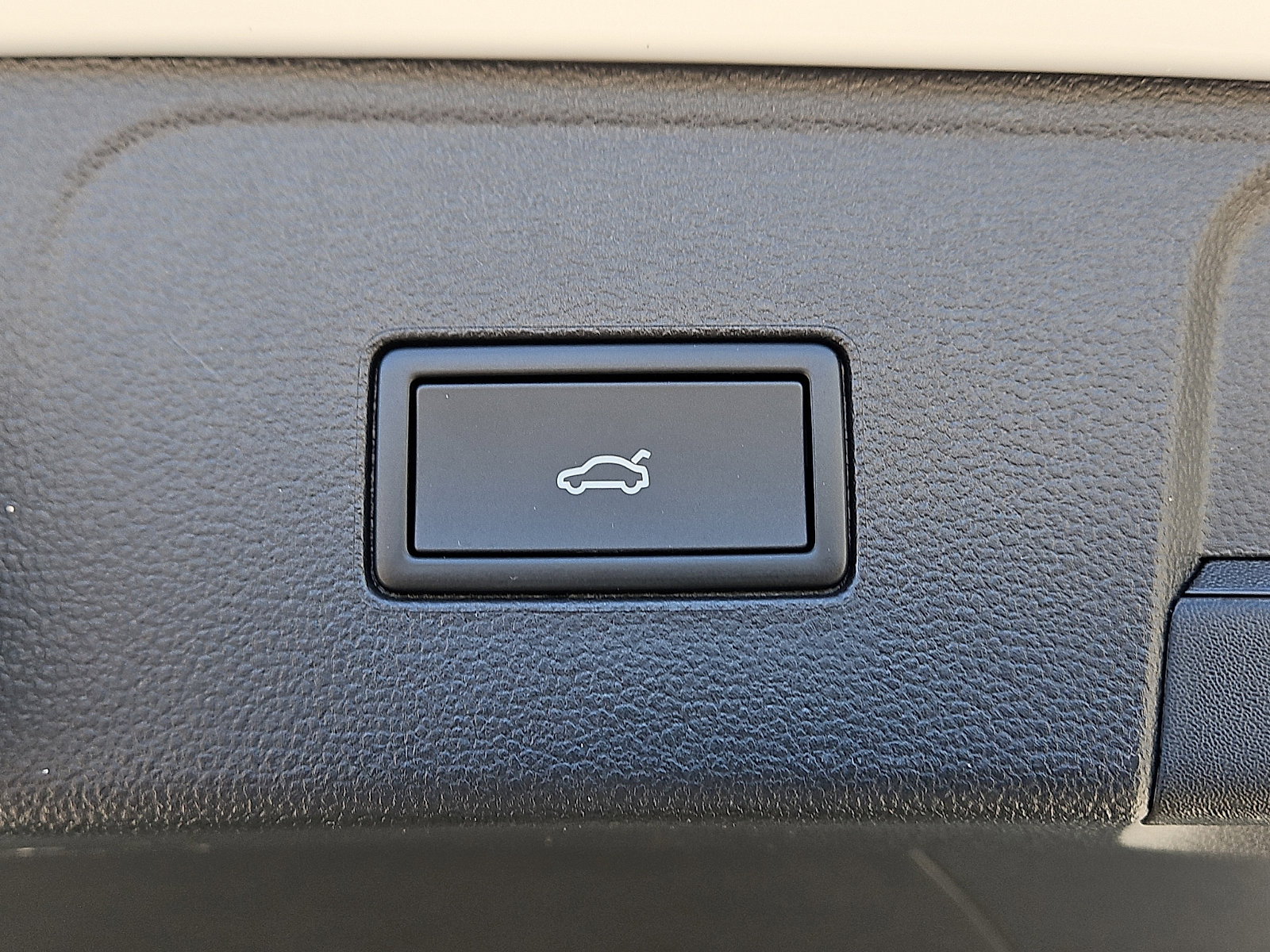 New 2026 Volkswagen Atlas SEL Premium R-Line image 9