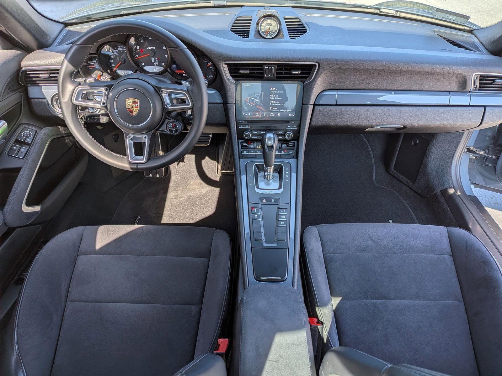 Certified 2017 Porsche 911 Carrera GTS image 23