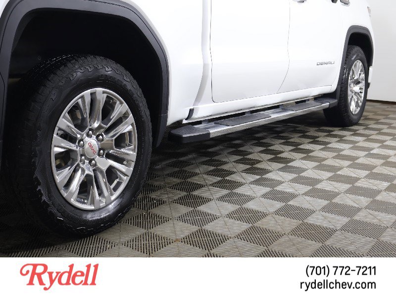 Used 2023 GMC Sierra 1500 Denali w/ Technology Package AWD/4WD image 4