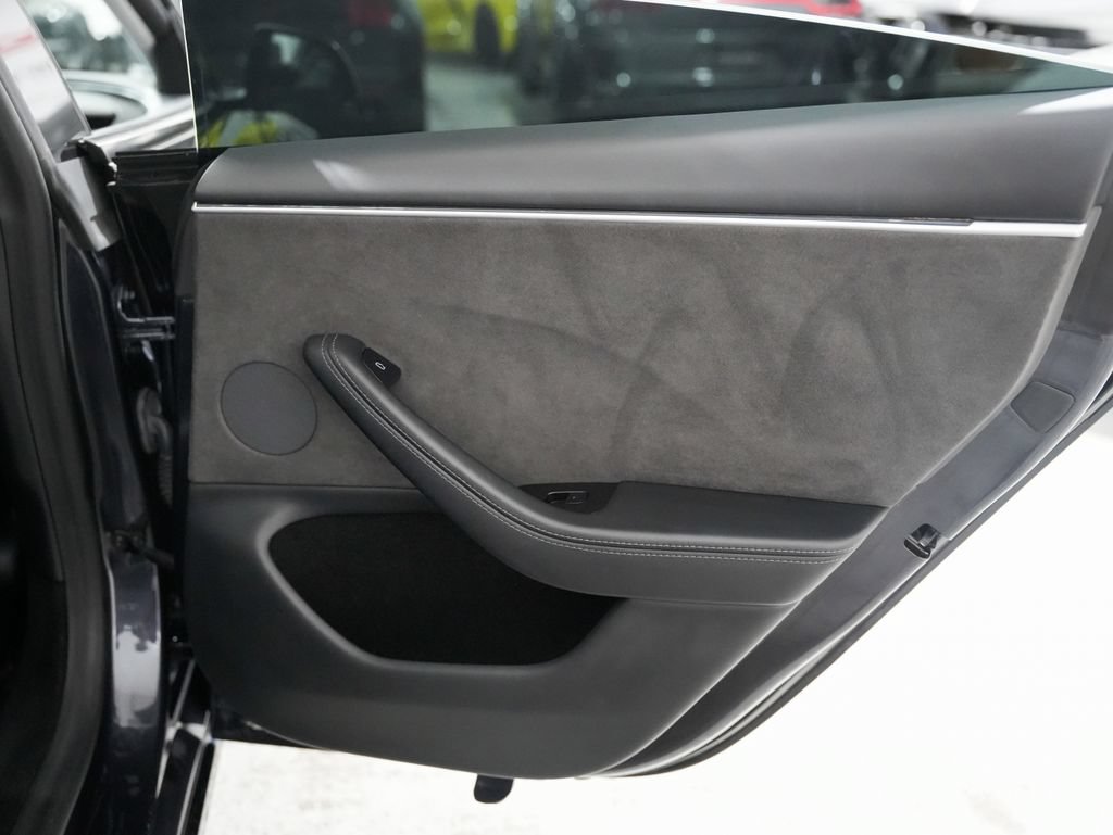Used 2024 Tesla Model 3 Performance AWD/4WD image 36