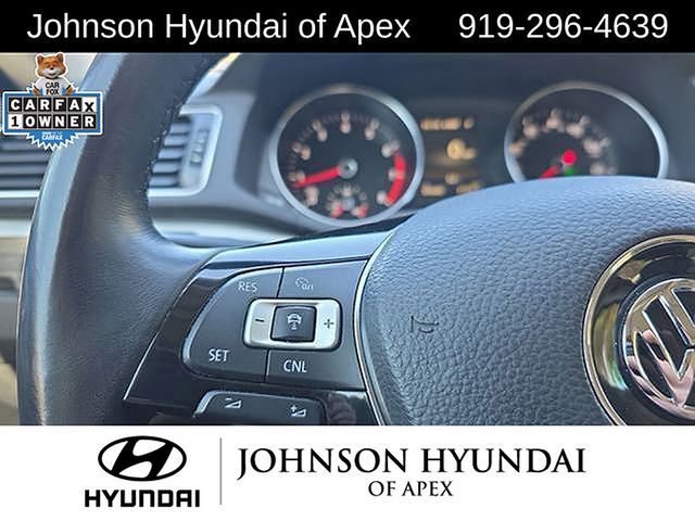 Used 2016 Volkswagen Passat 1.8T SEL Premium image 36