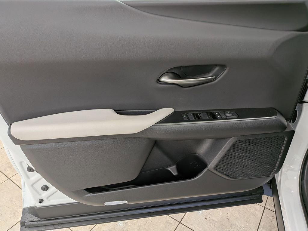 New 2026 Lexus UX 300h AWD image 19