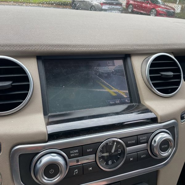 Used 2010 Land Rover LR4 HSE LUX image 17