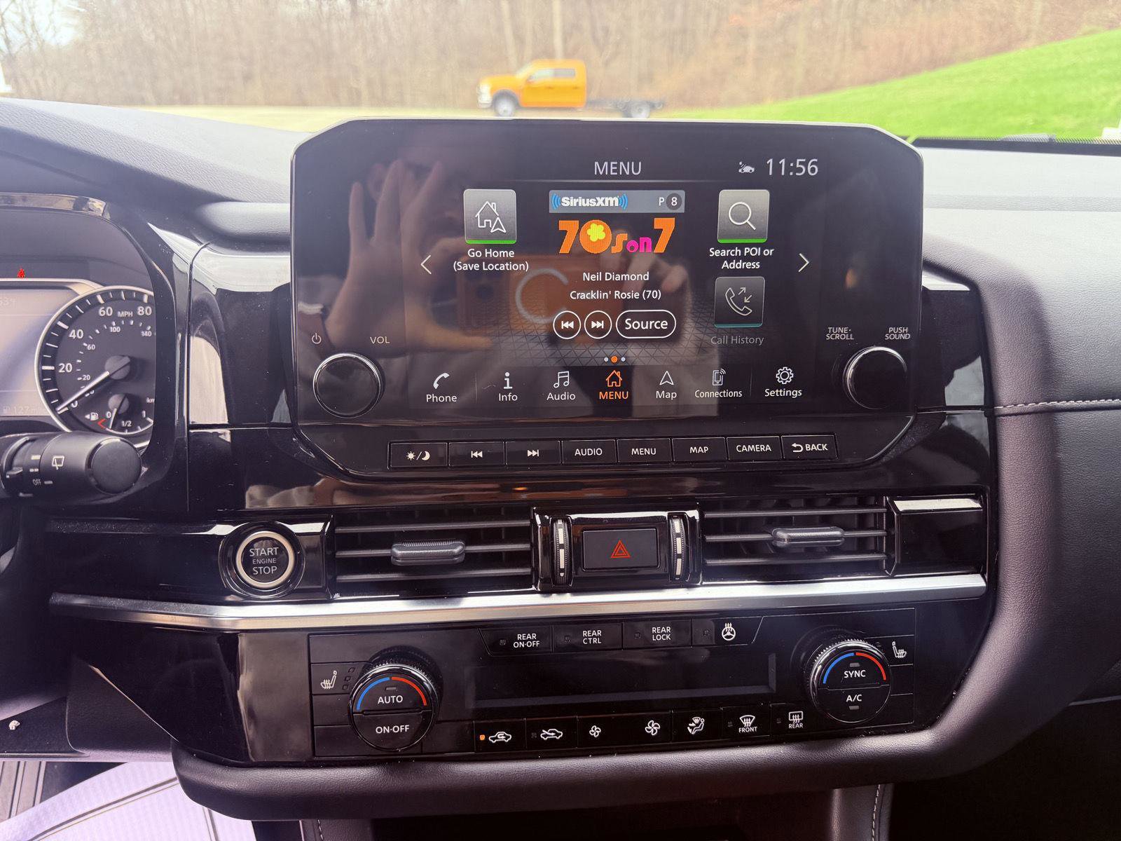Used 2024 Nissan Pathfinder SL AWD/4WD image 21