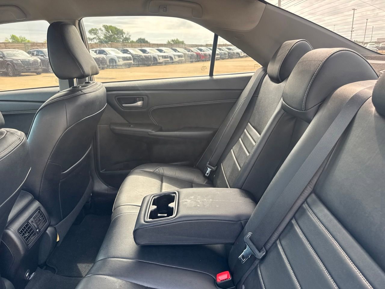 Used 2017 Toyota Camry XLE FWD image 33