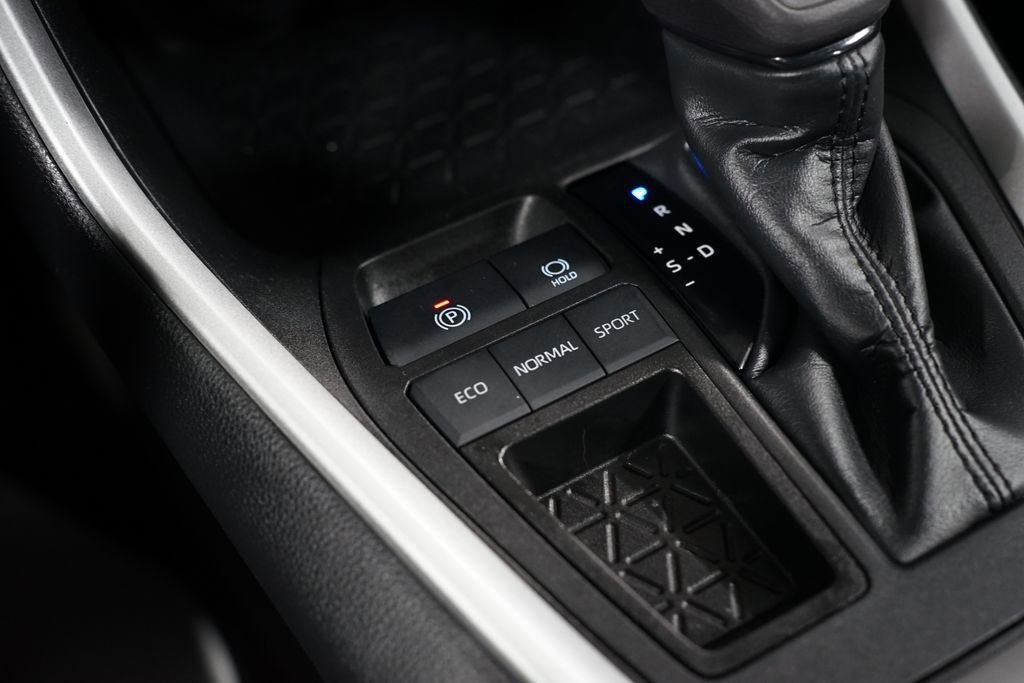 Certified 2023 Toyota RAV4 XLE image 22