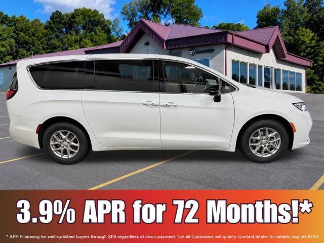 New 2026 Chrysler Pacifica Select FWD image 3