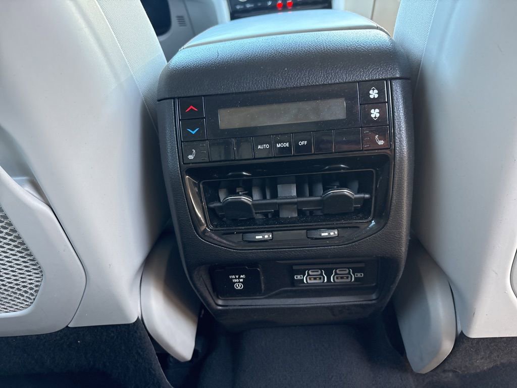 Used 2021 Jeep Grand Cherokee L Overland image 23