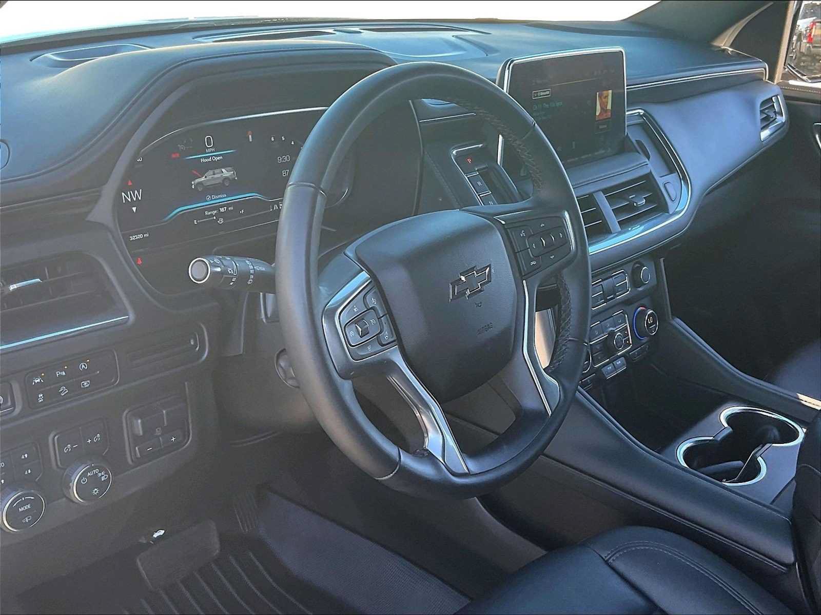 Used 2023 Chevrolet Tahoe Z71 w/ Z71 Off-Road Package AWD/4WD image 17