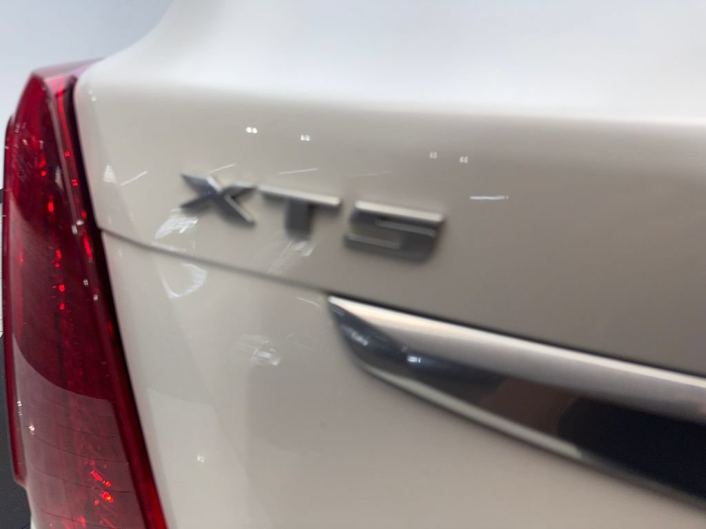 Used 2019 Cadillac XT5 Premium Luxury FWD image 23