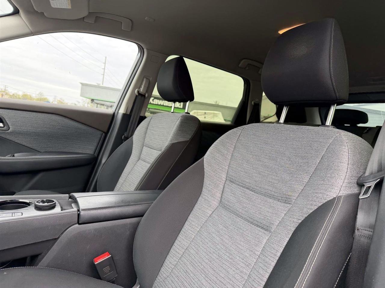 Used 2023 Nissan Rogue SV AWD/4WD image 10