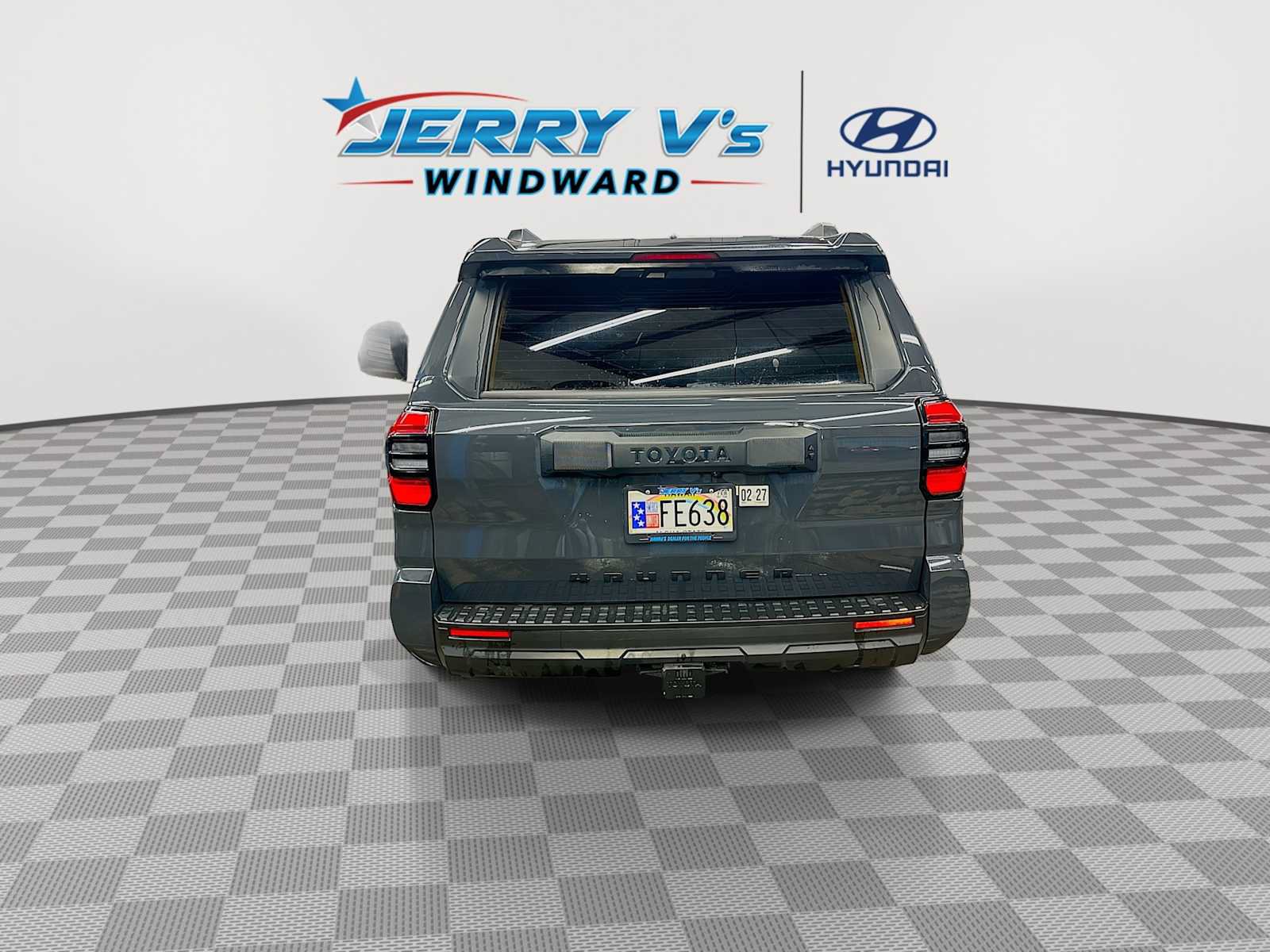 Used 2025 Toyota 4Runner SR5 AWD/4WD image 7