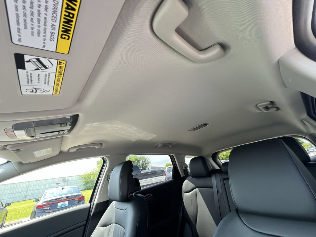 New 2026 Kia Sportage EX FWD image 21