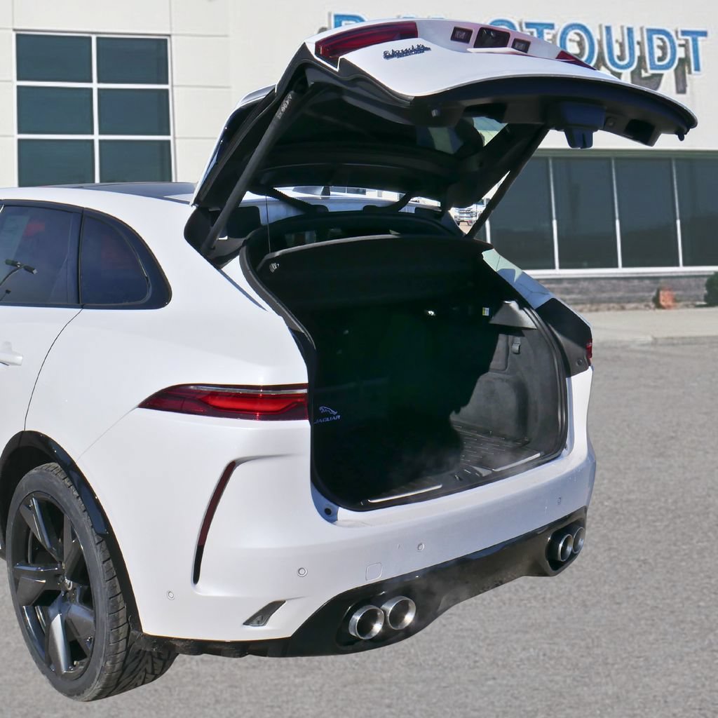 Used 2024 Jaguar F-PACE SVR AWD/4WD image 21