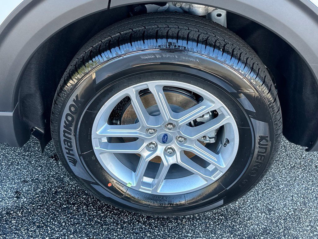New 2027 Ford Explorer Active AWD/4WD image 6