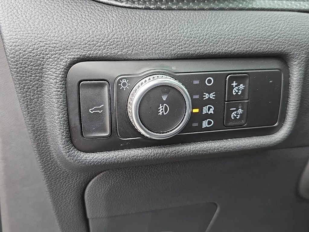 Used 2023 Ford Explorer ST w/ Equipment Group 401A AWD/4WD image 19