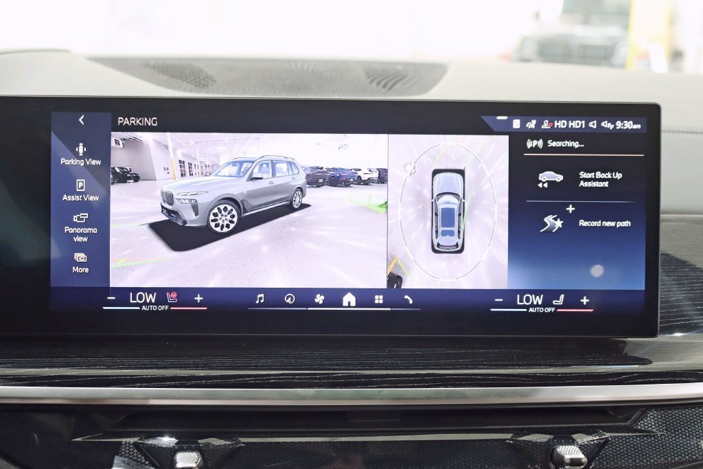 Used 2026 BMW X7 xDrive40i w/ M Sport Package AWD/4WD image 21