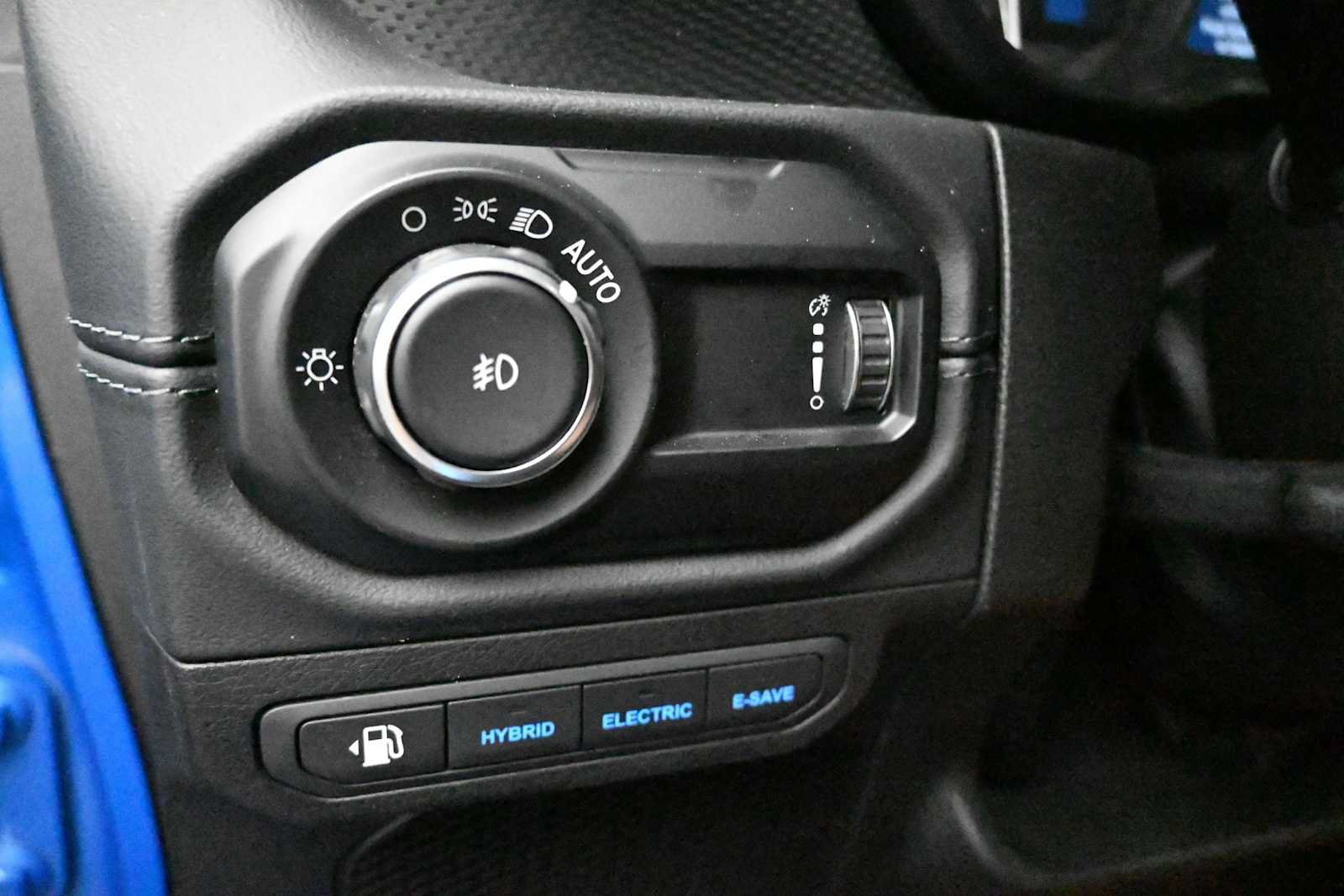 Used 2024 Jeep Wrangler Unlimited Rubicon 4xe AWD/4WD image 28