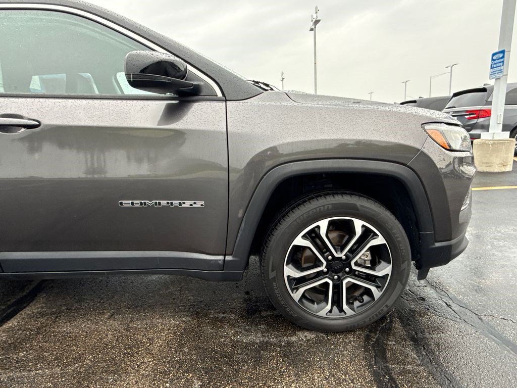 Used 2022 Jeep Compass Limited AWD/4WD image 15