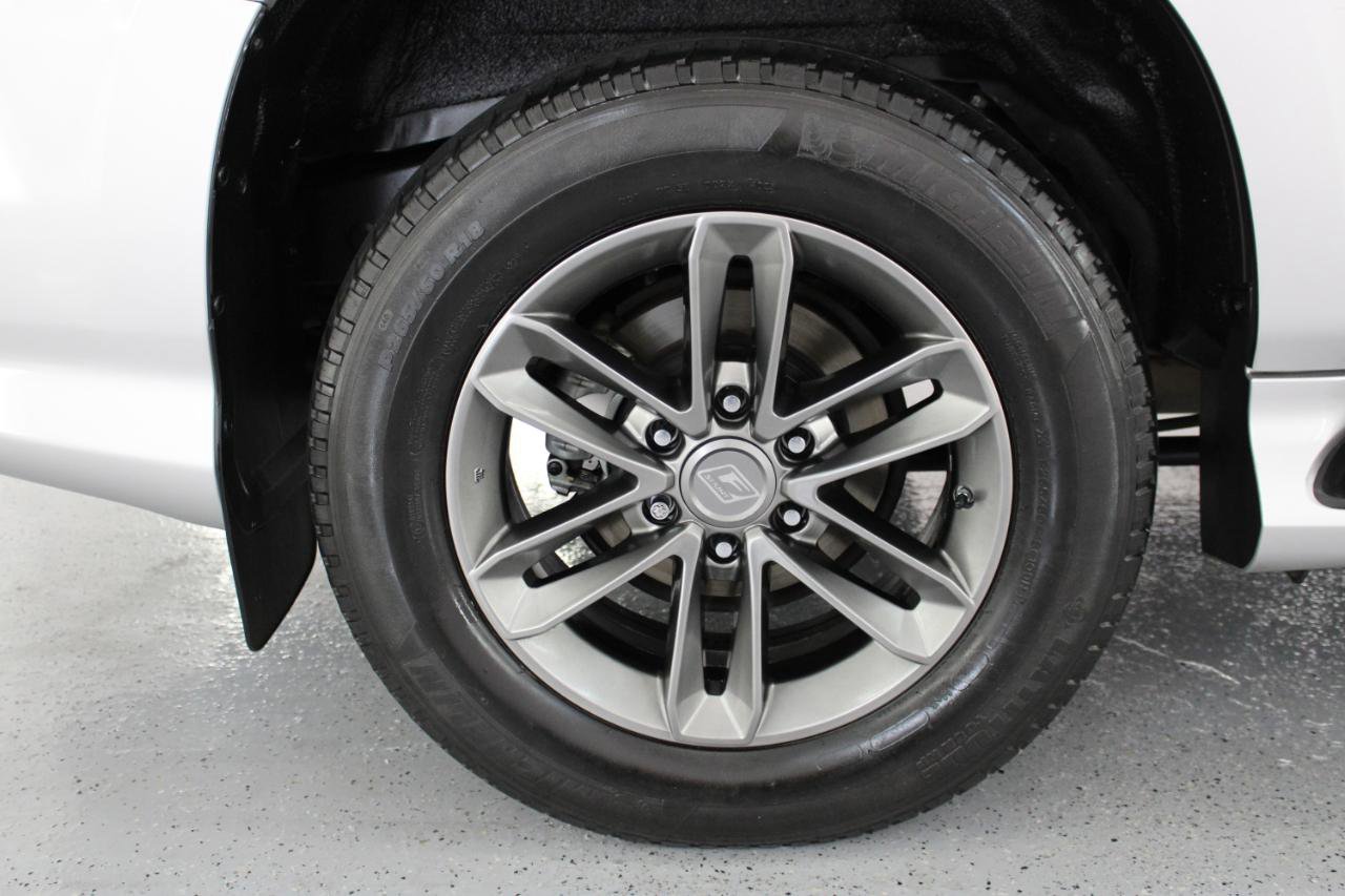 Used 2014 Lexus GX 460 w/ Premium Package image 83