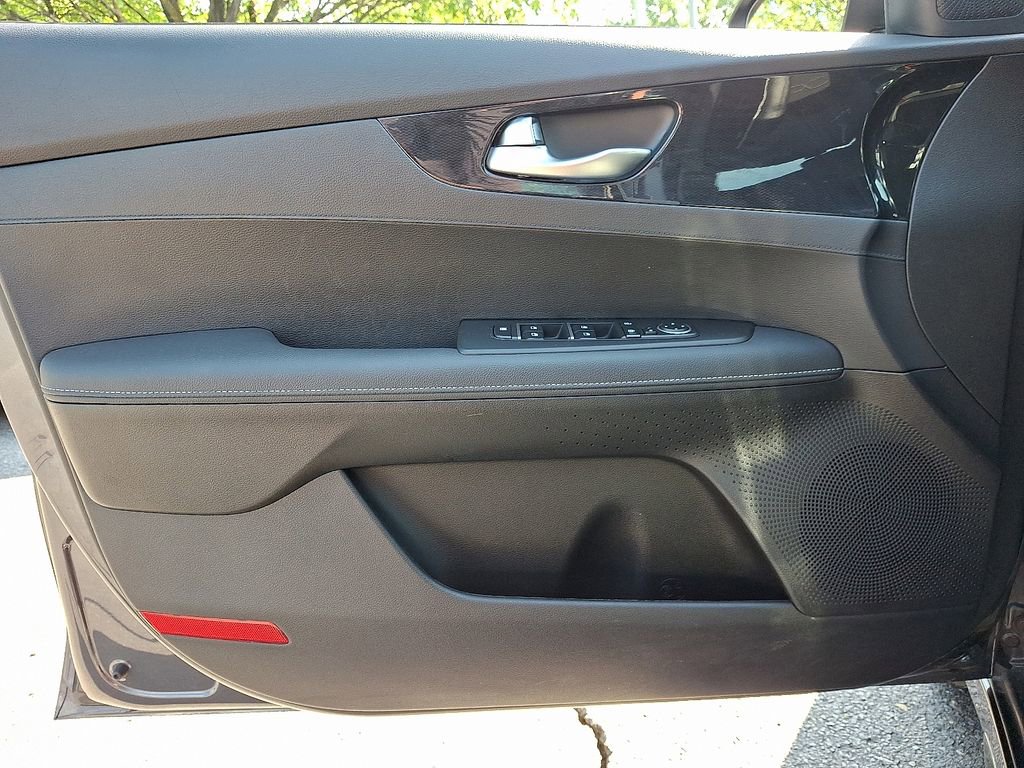 Used 2023 Kia Forte GT-Line FWD image 12