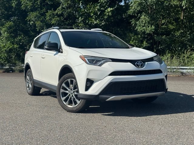 Used 2016 Toyota RAV4 SE AWD/4WD image 1