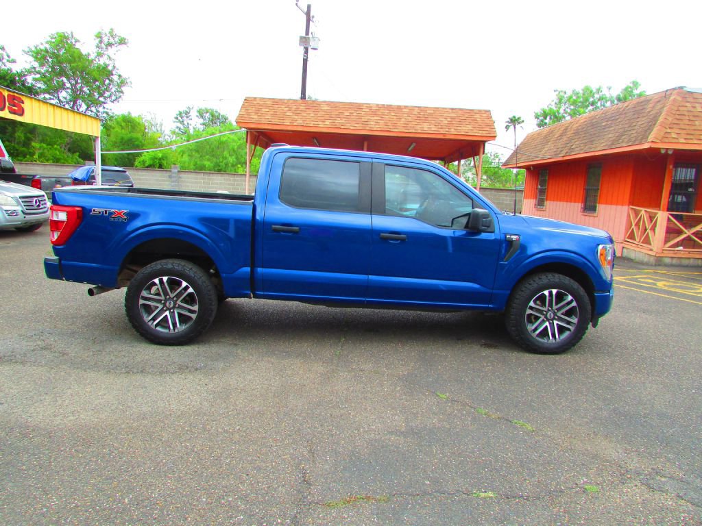 Used 2022 Ford F150 XL w/ STX Appearance Package image 5