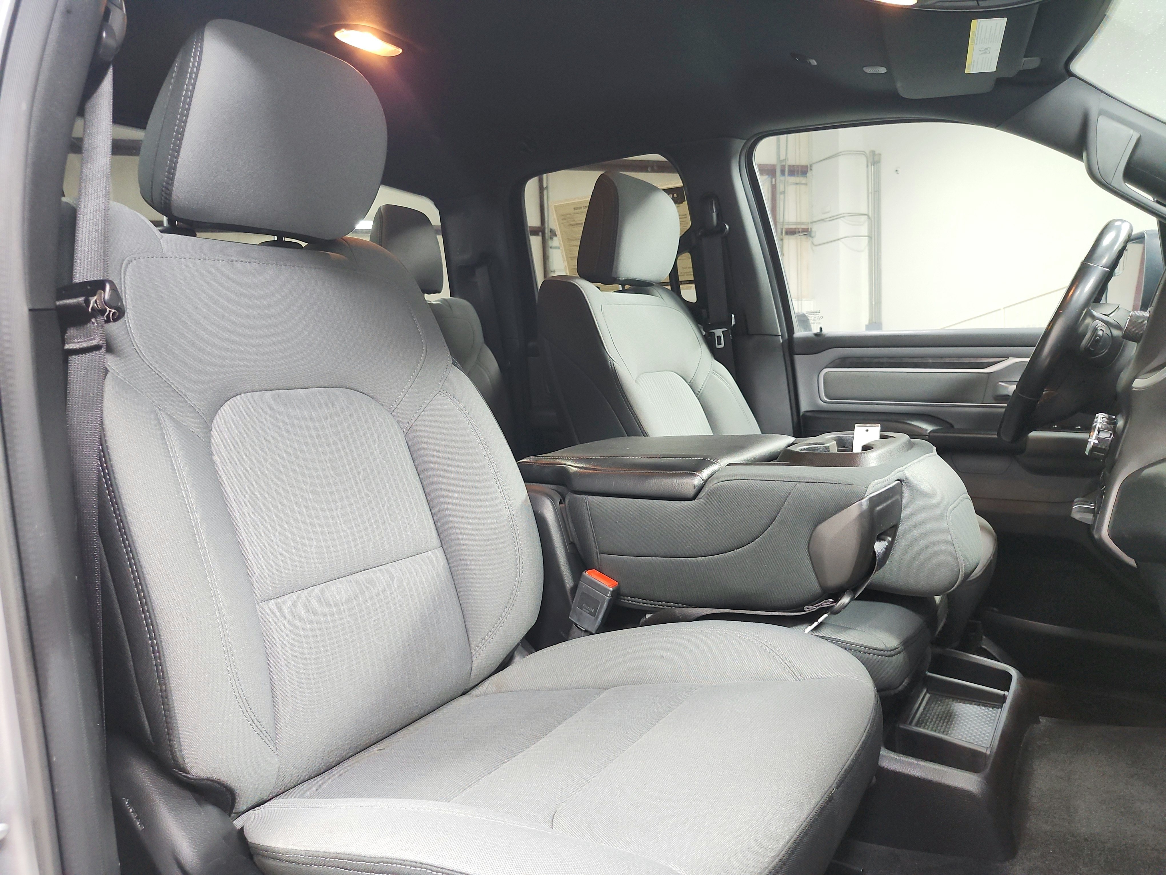 Used 2021 RAM 1500 Big Horn AWD/4WD image 35