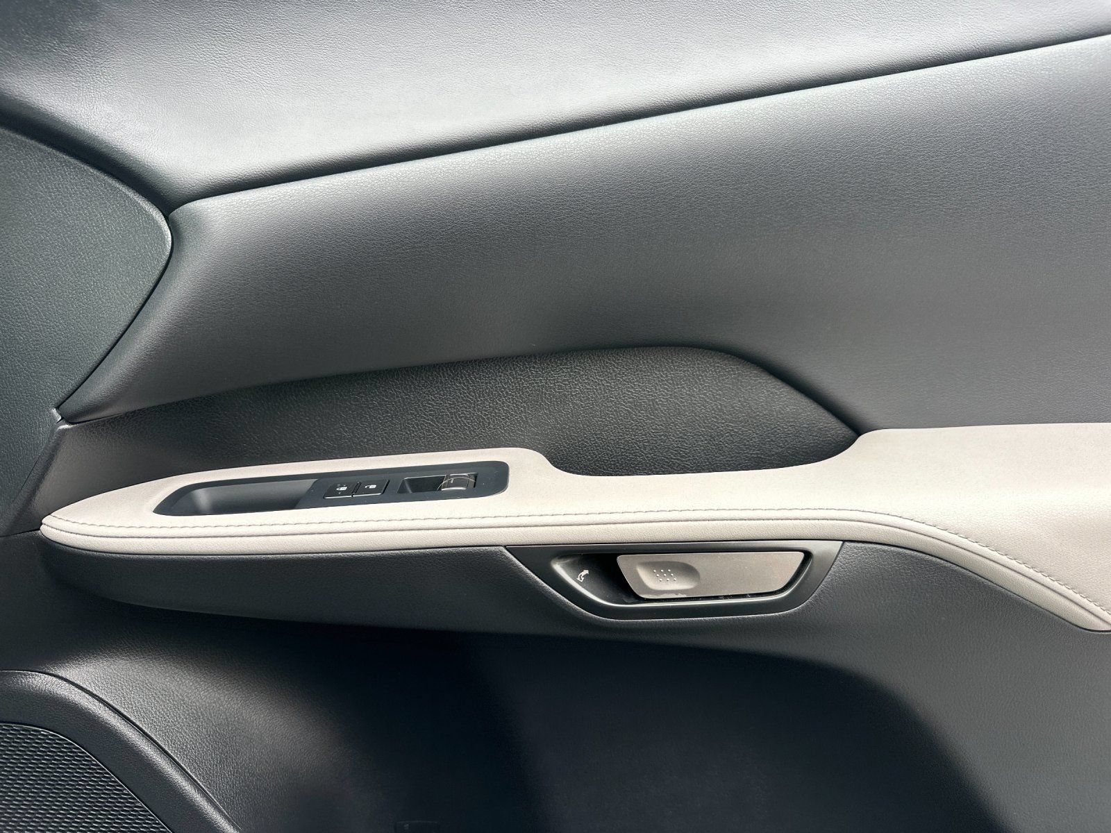 Used 2025 Lexus RX 350h w/ Convenience Package AWD/4WD image 20