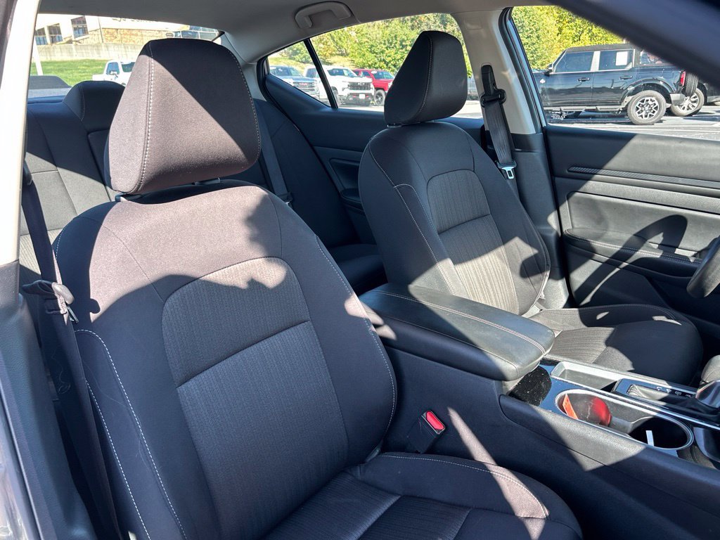 Used 2024 Nissan Altima 2.5 SV FWD image 36