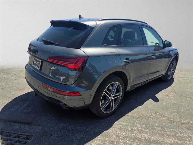 Used 2023 Audi Q5 e Prestige w/ Prestige Package AWD/4WD image 3
