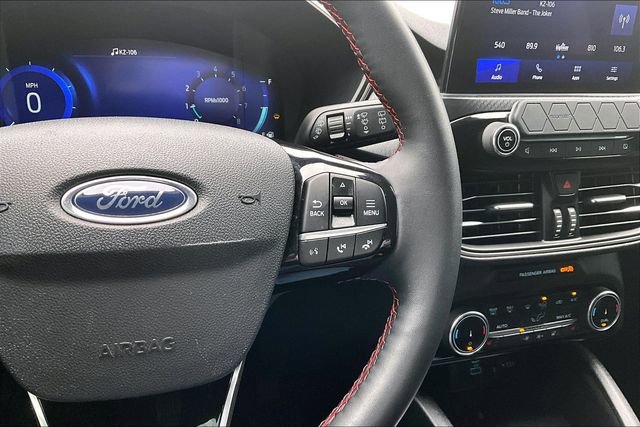 Used 2022 Ford Escape SEL w/ SEL Stealth AWD Package image 21