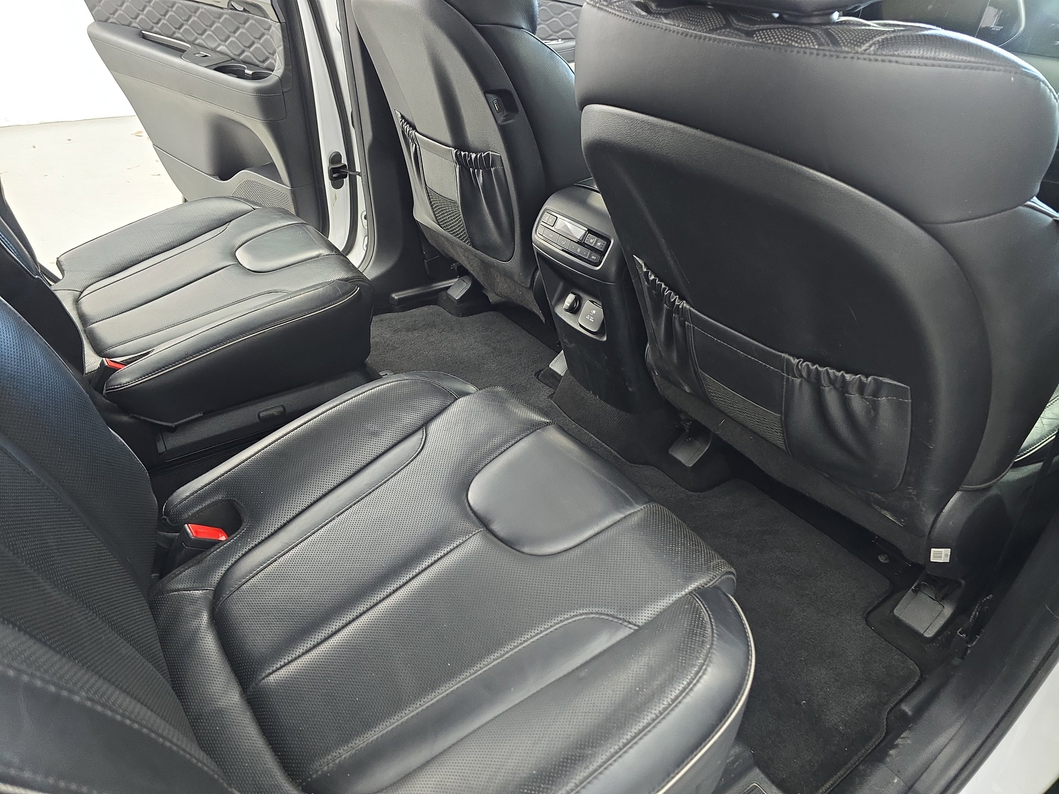 Used 2020 Hyundai Palisade Limited image 11