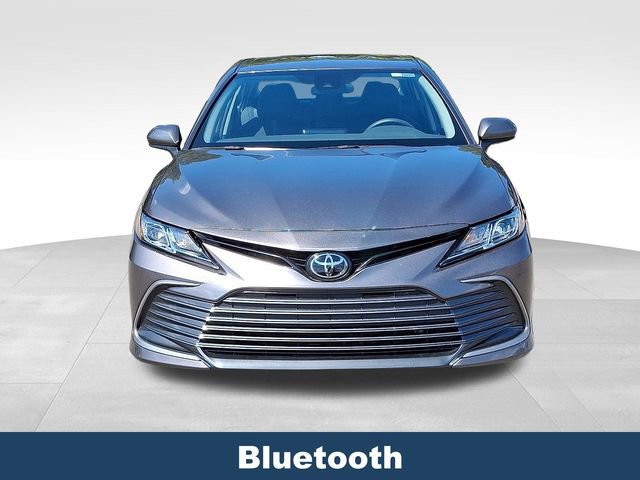 Used 2024 Toyota Camry LE image 3