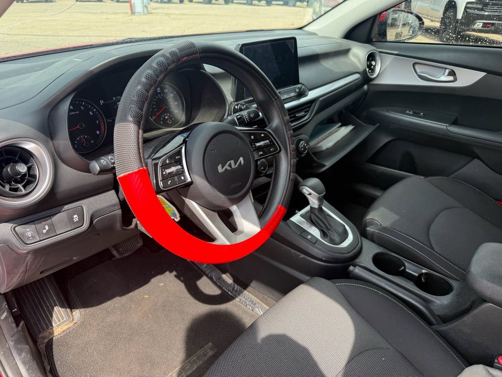 Used 2024 Kia Forte LXS w/ LXS Technology Package image 8
