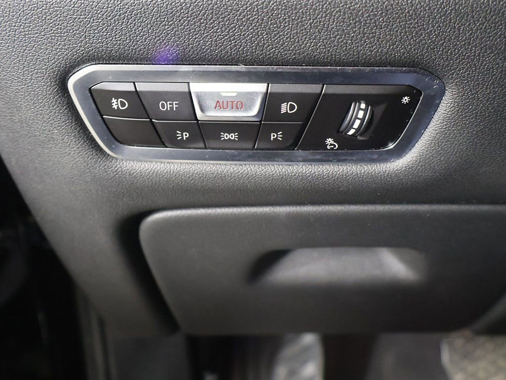 Used 2020 BMW X5 xDrive40i w/ Premium Package image 36