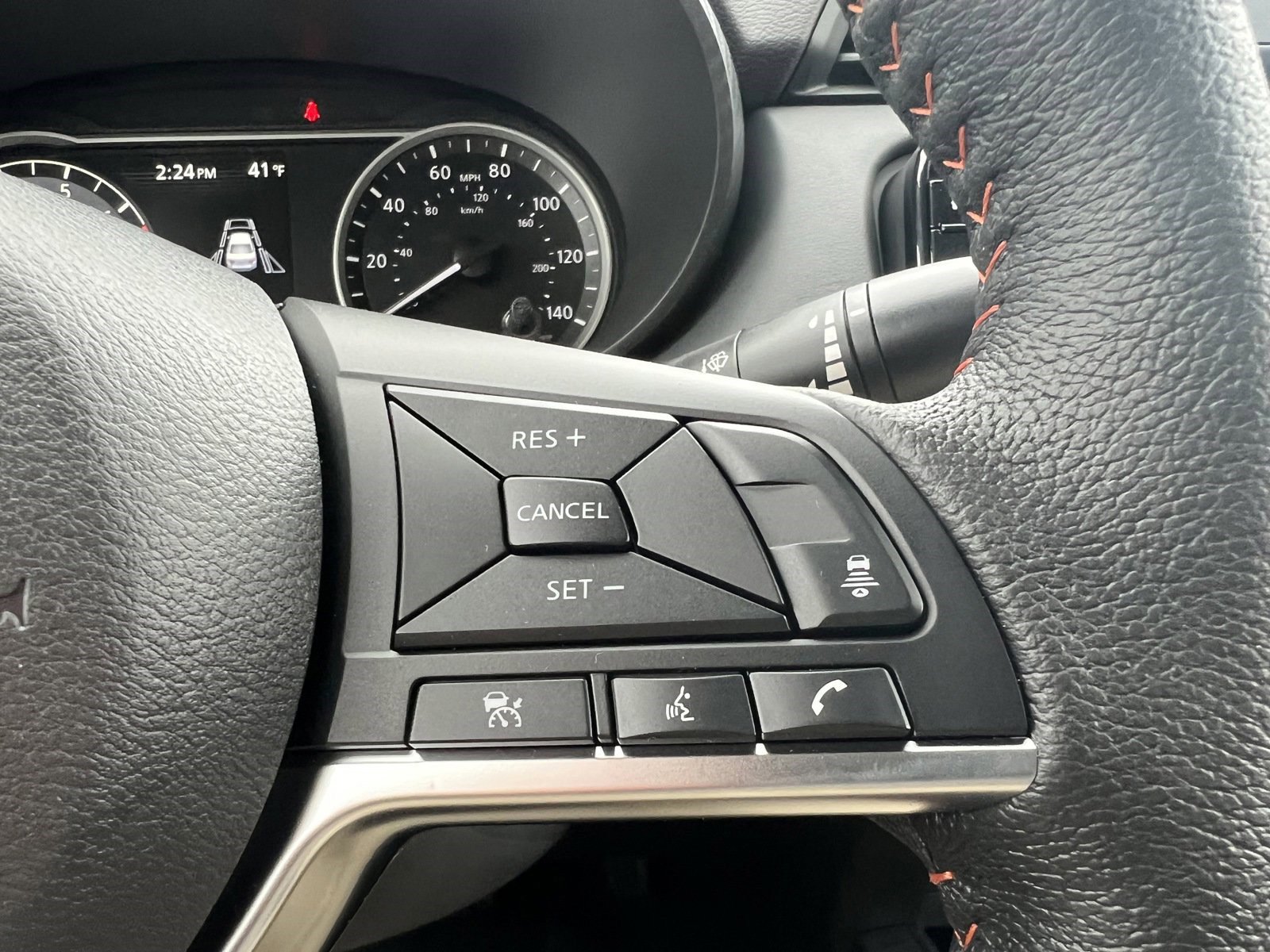 Used 2025 Nissan Versa SR w/ Trunk Package image 18