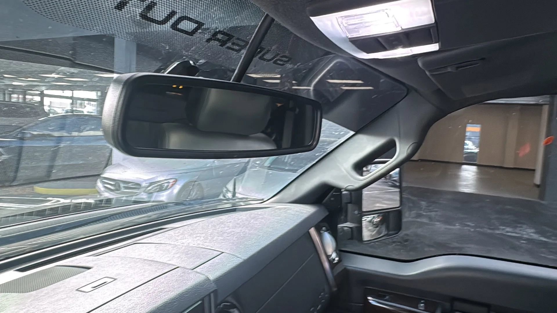 Used 2016 Ford F250 Platinum w/ FX4 Off-Road Package image 25