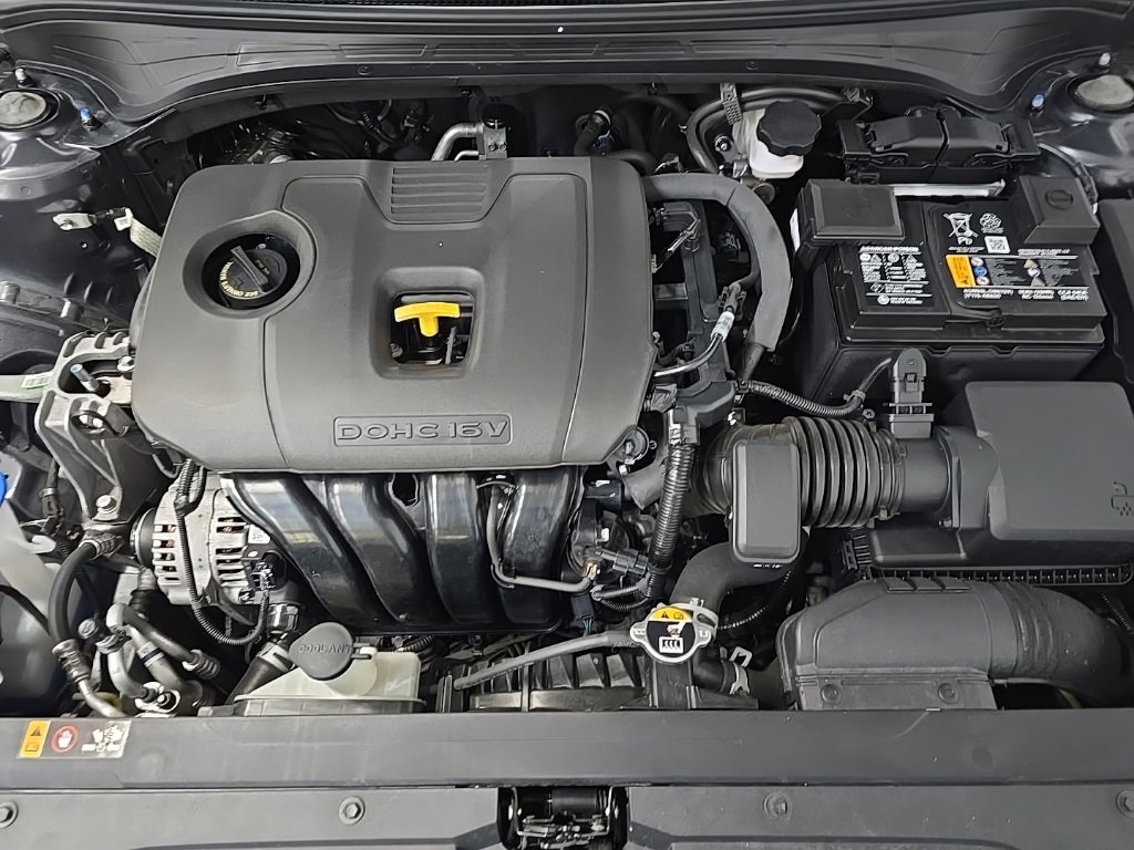 Used 2024 Kia Forte LXS image 12