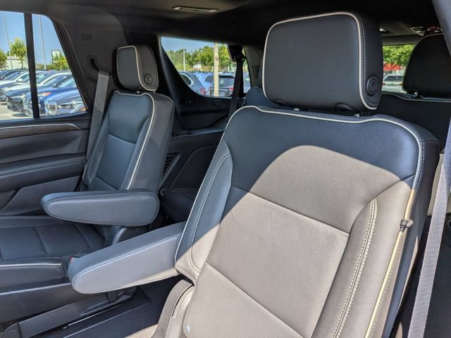 Used 2023 Chevrolet Tahoe Premier AWD/4WD image 34
