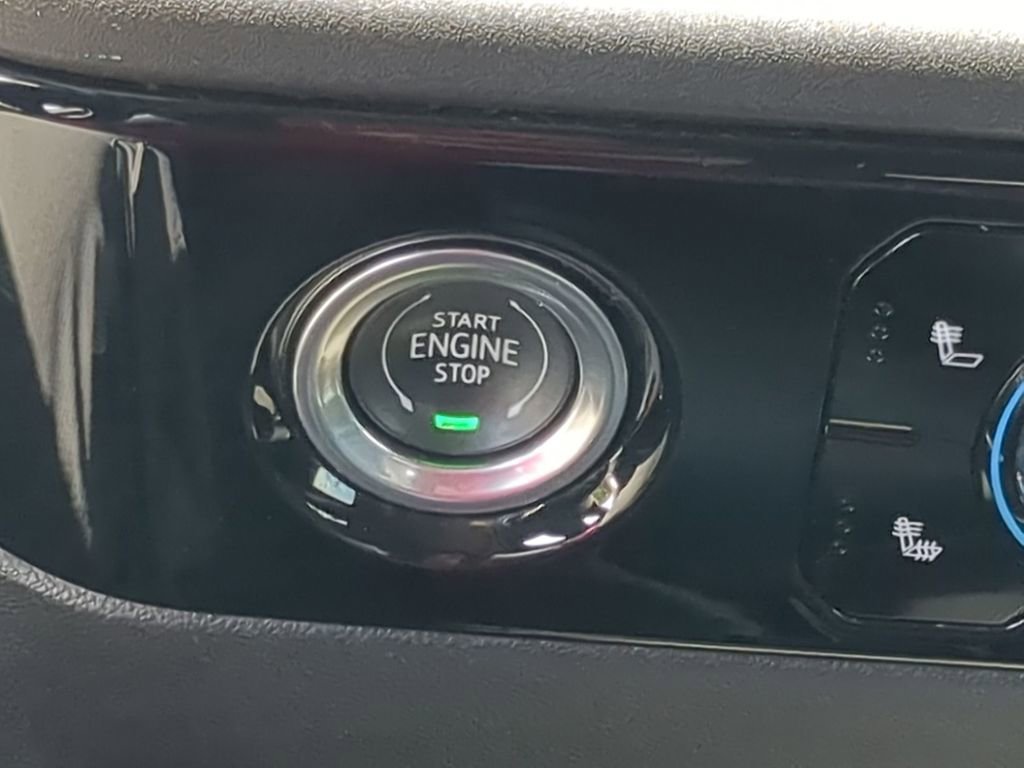 Used 2024 GMC Sierra 1500 SLT image 17